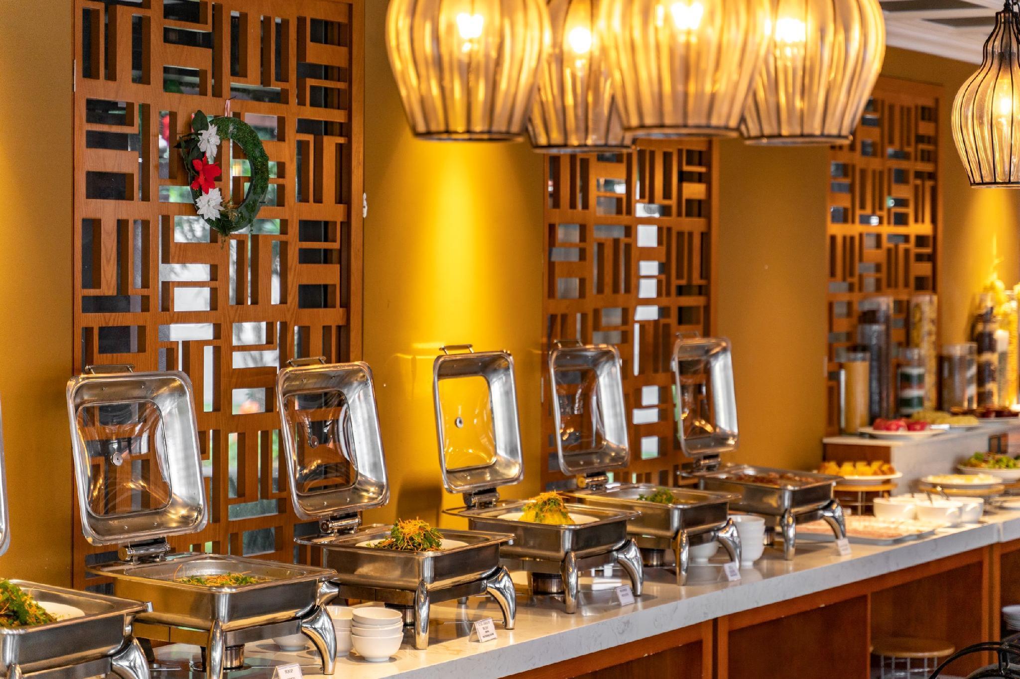 胡志明市萨默塞特酒店 外观 照片 A buffet at a hotel